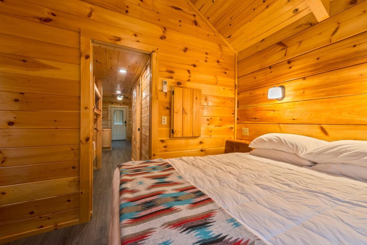 Great Escapes Rv Resort Bryan College Station Exterior foto