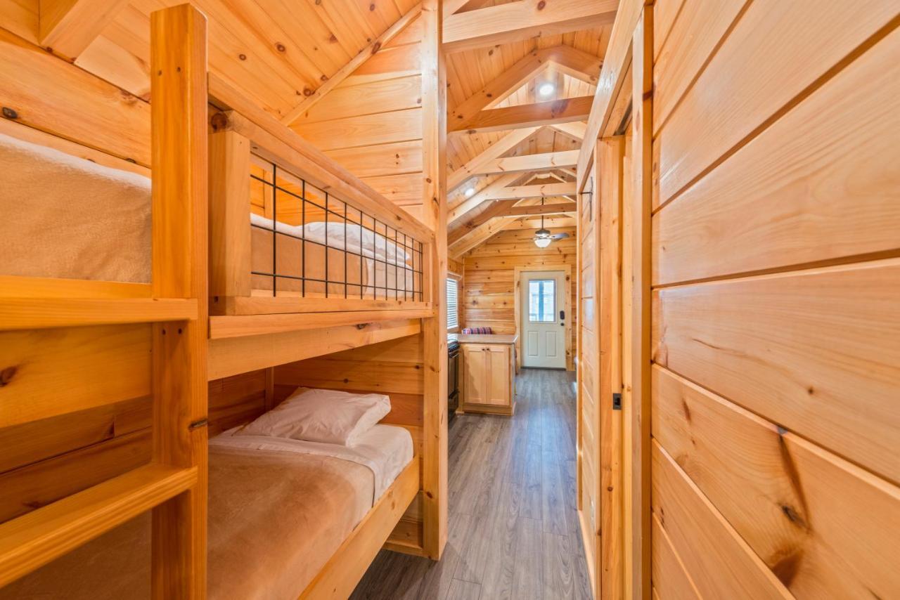 Great Escapes Rv Resort Bryan College Station Exterior foto