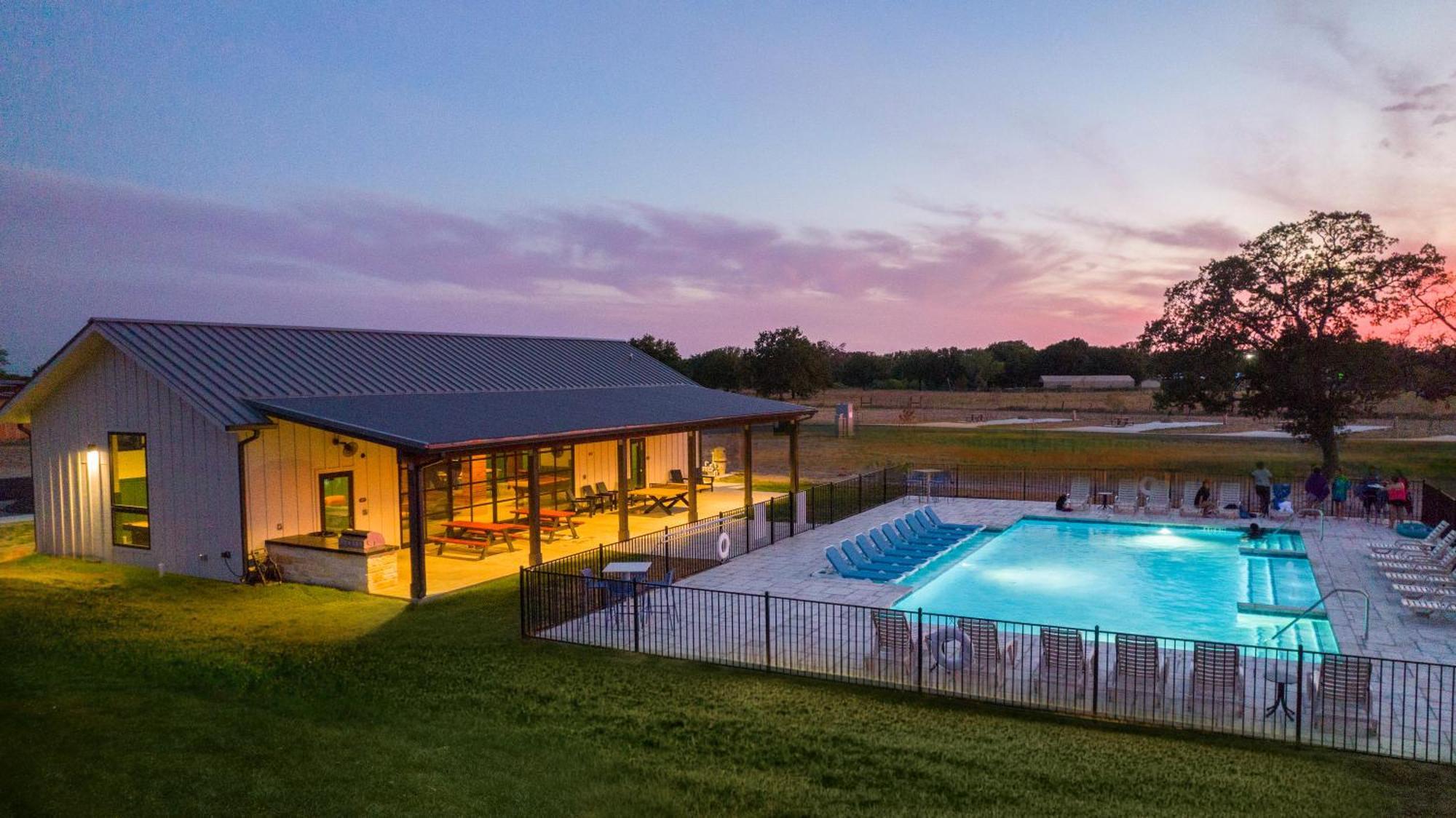 Great Escapes Rv Resort Bryan College Station Exterior foto
